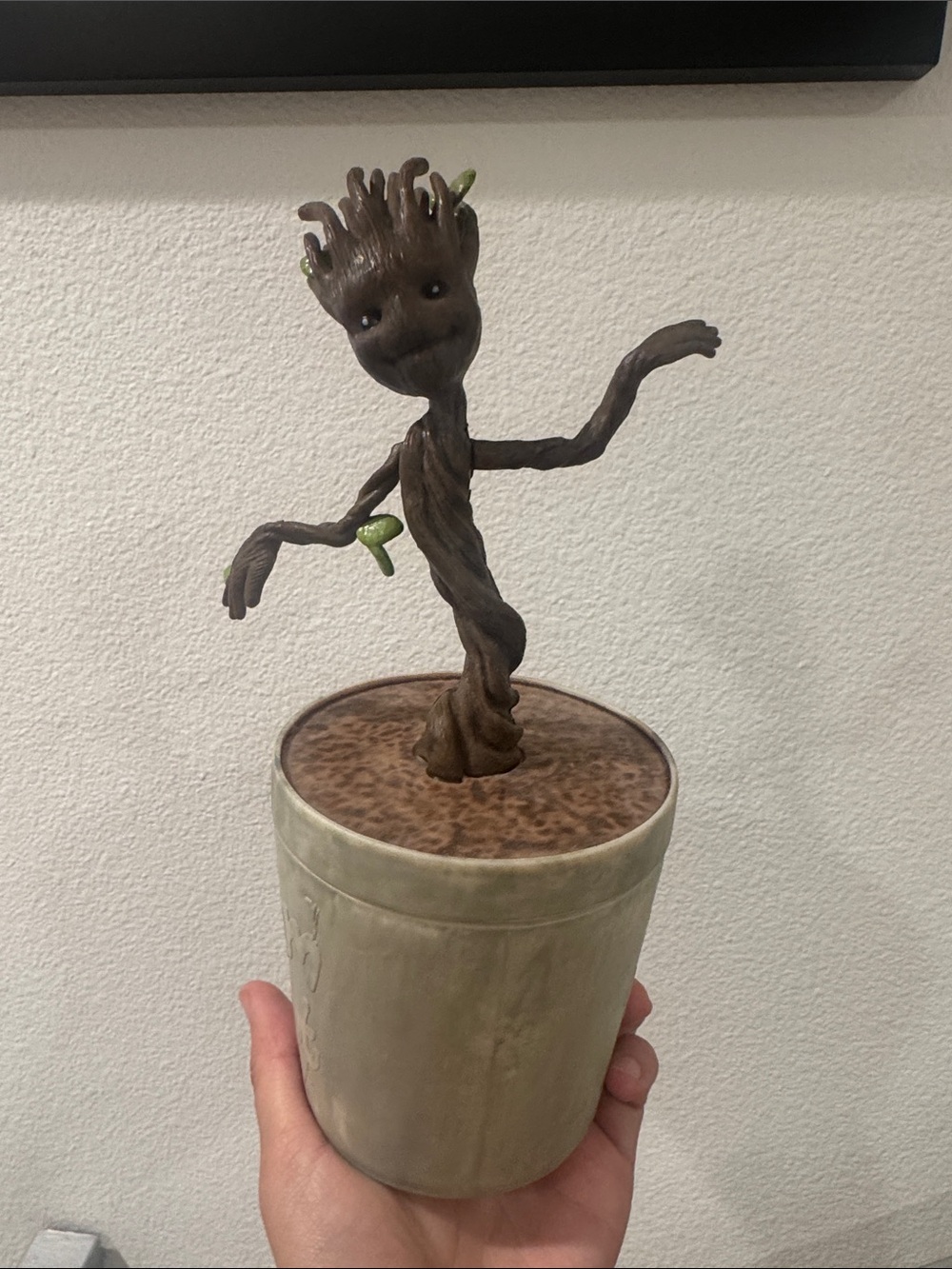 Disney Parks Marvel Baby Groot Guardians of the Galaxy Sipper Cup Disneyland